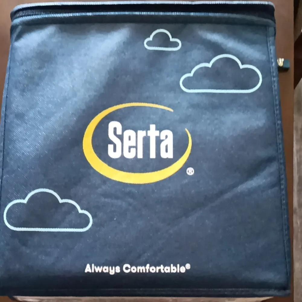 SERTA Buglock Plus Full Size Comfortable White Mattress Cover
